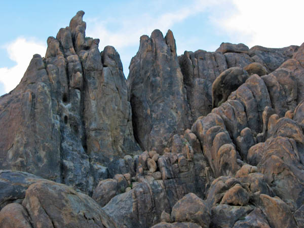 web_alabama_hills_gunga_din_5_rock_shapes